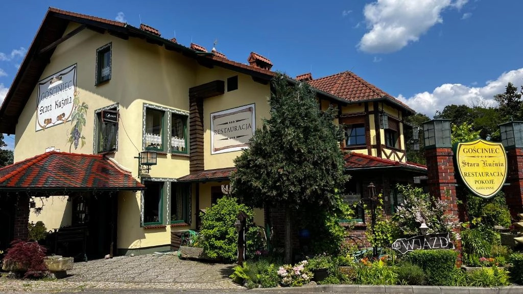 Gościniec Stara Kuźnia - widok zewnętrzny